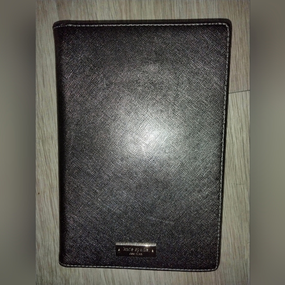 Kate Spade Nook Ereader Case - Picture 4 of 6